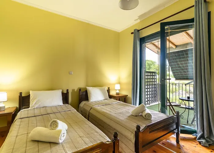 Koutoupakia * Kateleios